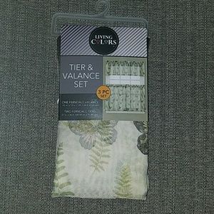 Tier & Valance Set